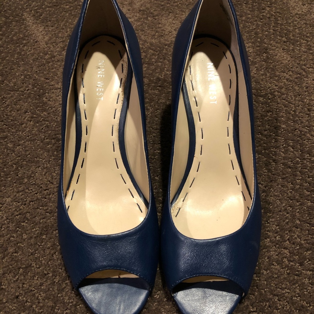 Nine West Navy Heels